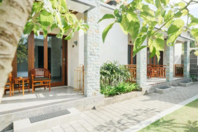 Nyuh Gading by The Lavana
